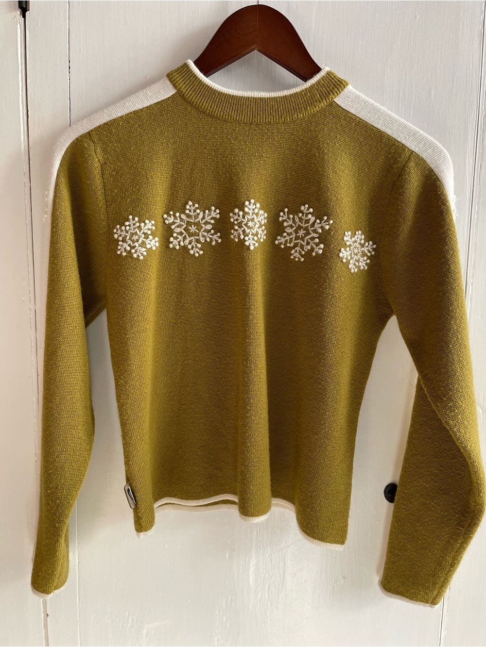 Obermeyer Vintage Wool Blend Olive Green Embroidered Snowflake Knit Sweater XS